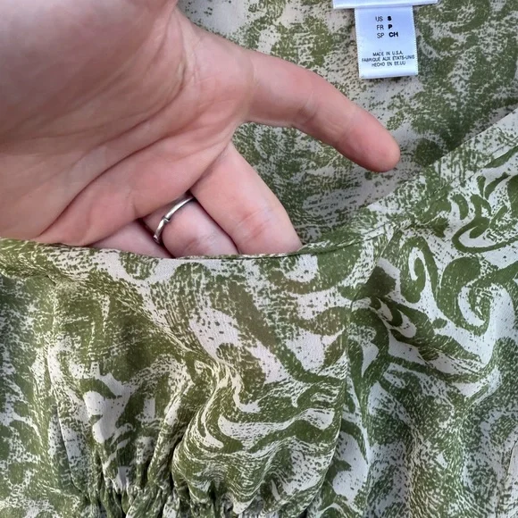 Beautiful Green Lightweight Motherhood Maternity Tank Size Small - Picture 4 of 4